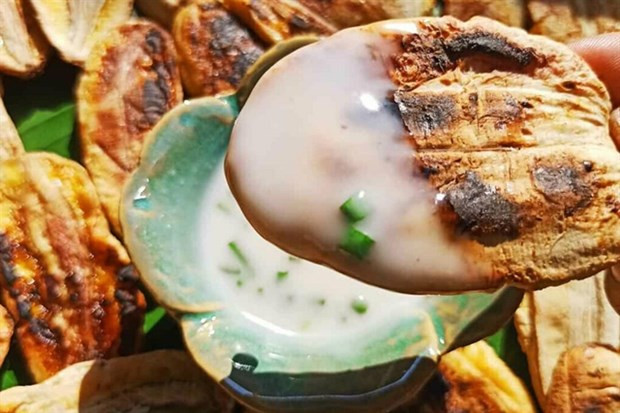 Vietnam's grilled bananas among world’s most delicious desserts